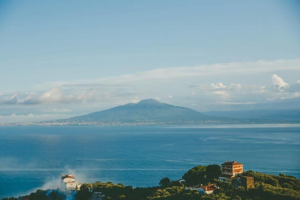 Villa Eliana Sorrento Exterior photo